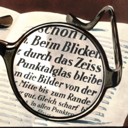 Imagen de un antiguo anuncio de los lentes ZEISS Punktal, que muestra una visión nítida en todo el lente. Un hecho revolucionario en 1912. 